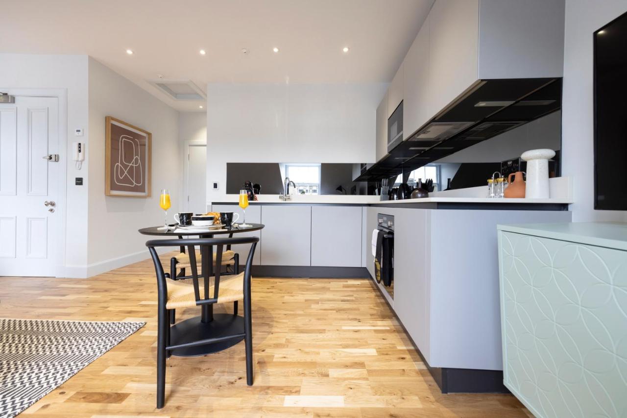 Dragon Suites Luxury Serviced Apartments At Alva Street Edinburgh Exterior photo